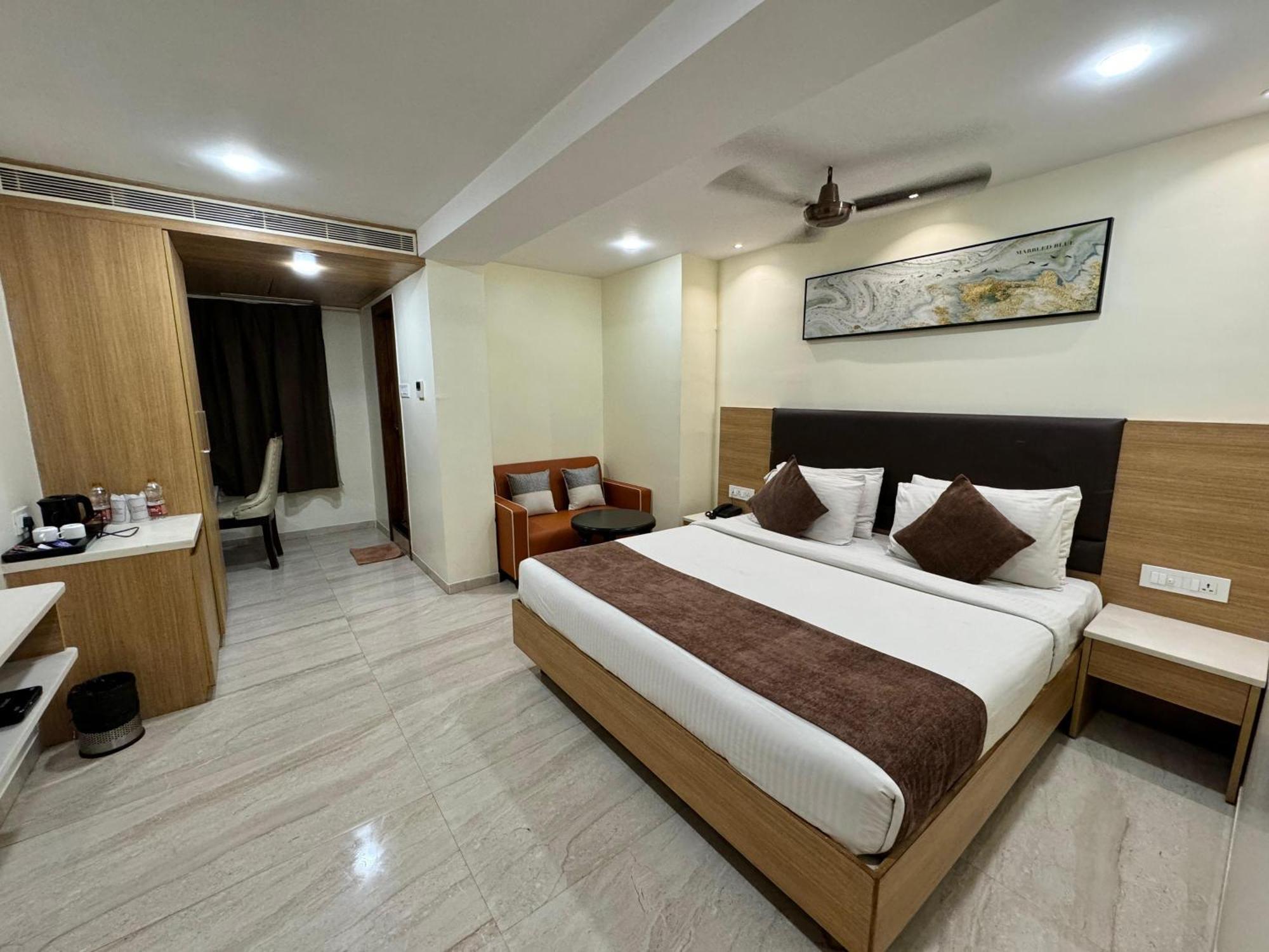 Hotel Touchwood Visakhapatnam Esterno foto