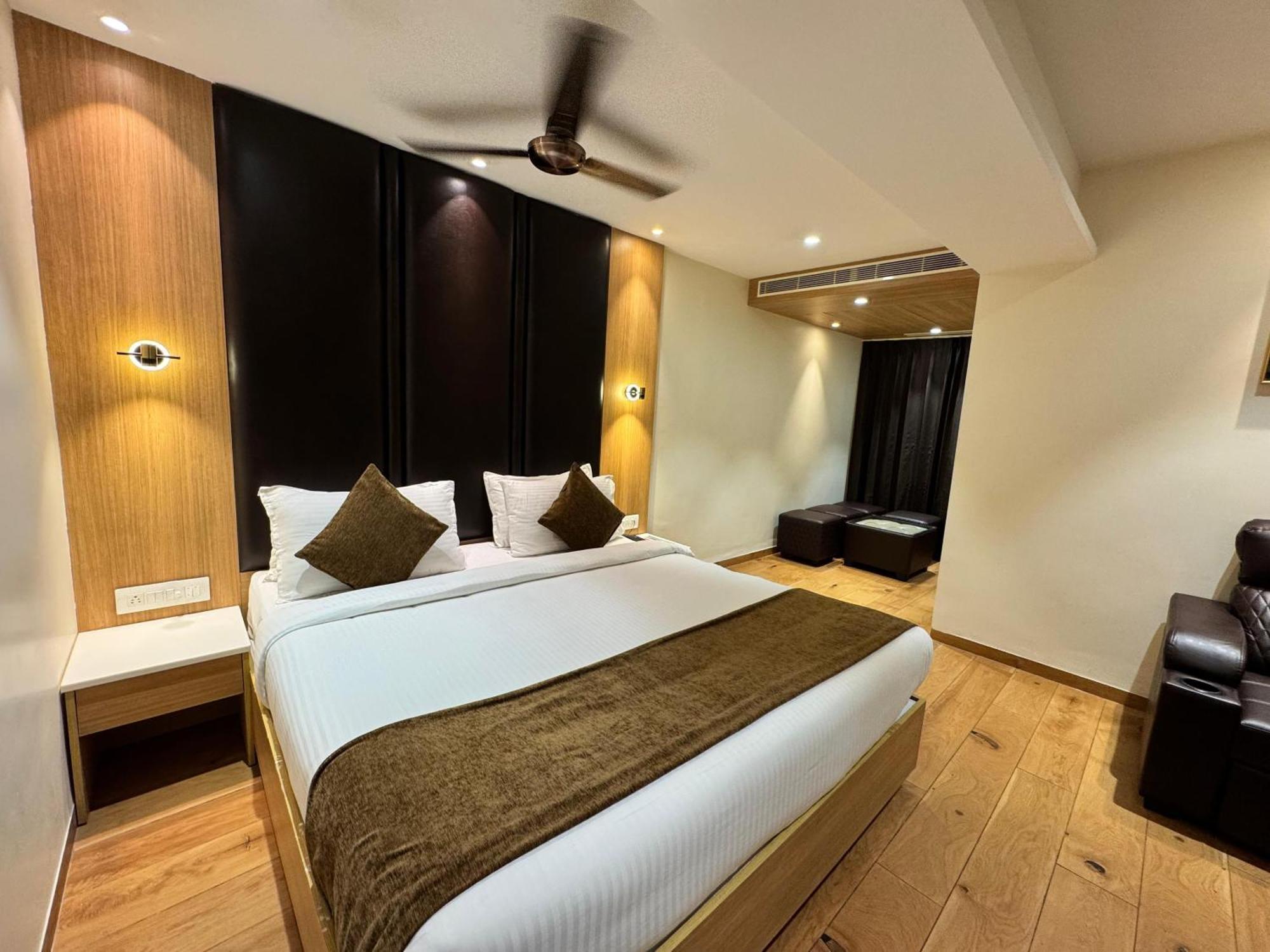 Hotel Touchwood Visakhapatnam Esterno foto